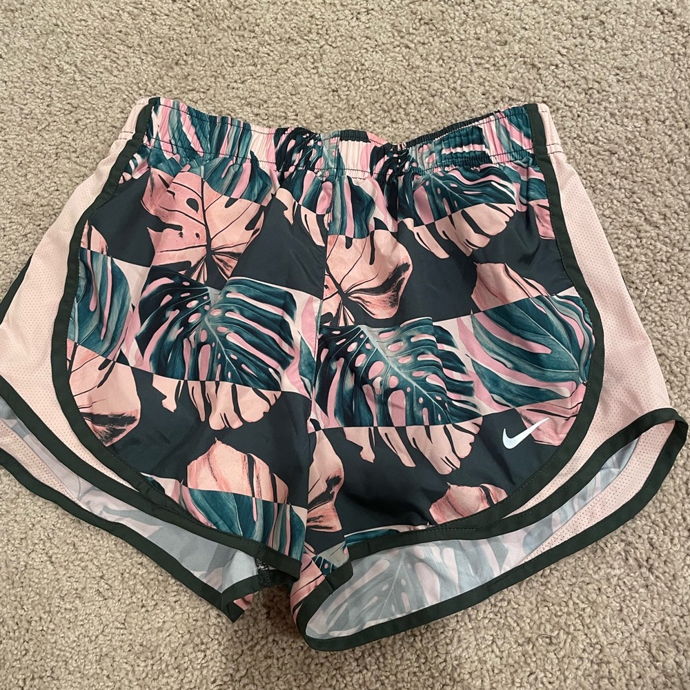 RARE palm Nike shorts !! HARD TO FIND